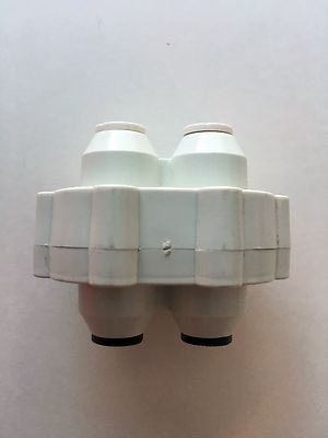 REVERSE OSMOSIS AUTO SHUT OFF VALVE with 1/4'' QUICK CONNECT ENDS