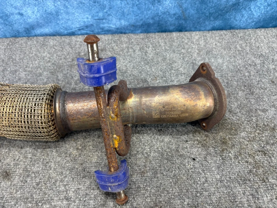 VOLVO S60 2019-2022 SISTEMA DE ESCAPE DEL MOTOR 2,0 L TUBO DE BAJADA DELANTERO OEM Foto 4 de 4