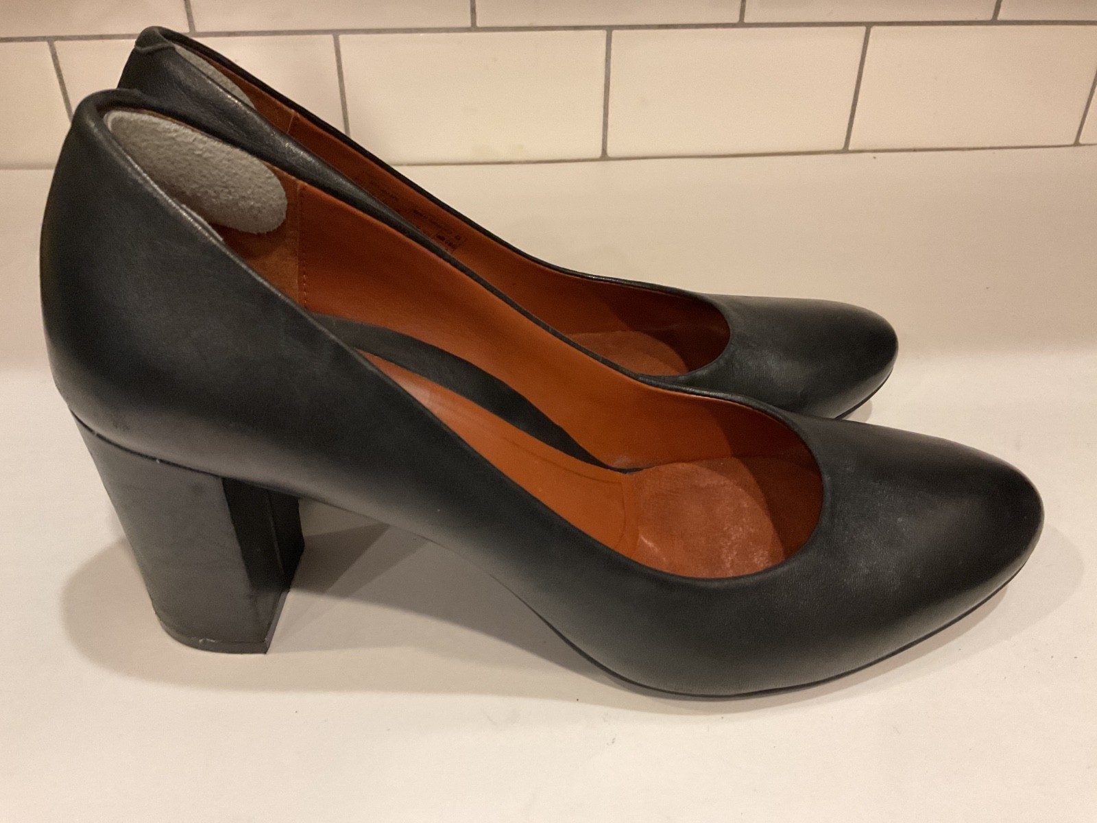 Womens Vionic Mariana Black Pumps, Size 10