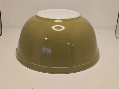 Vintage PYREX 403 Primary Color Green 2.5 Quart Mixing Nesting Bowl USA