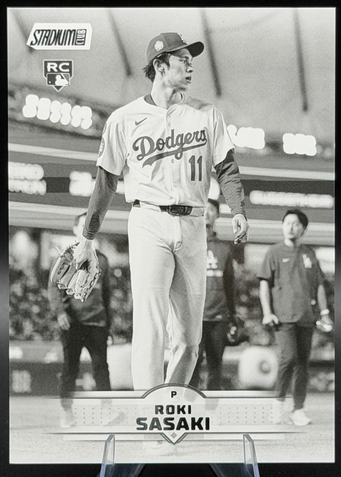 Roki Sasaki RC Black & White Short Print 2025 Topps Stadium Club #187 LA Dodgers