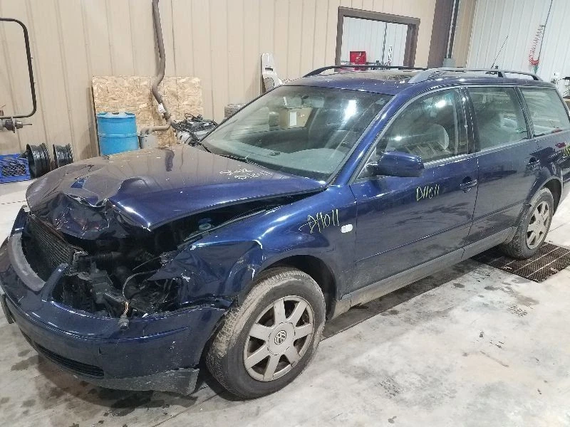 Intercooler Volkswagen Passat 2000-01 (1,8 L, AT)  Foto 2 de 4