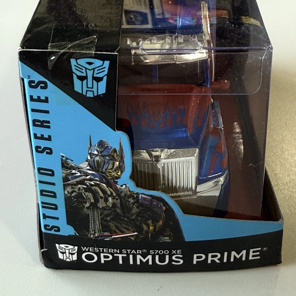 Transformers Optimus Prime Western Star 5700XE 1:24 Diecast Last Knight 2018 - Image 4 of 4