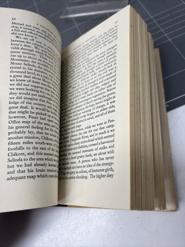 VINTAGE BOOK A CALABASH OF DIAMONDS AN AFTICAN TREASURE HUNT 1961 MARGARET LANE - Picture 11 of 13