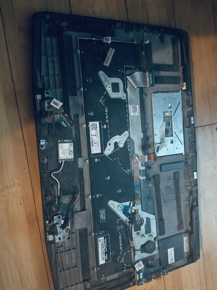 Laptop - Image 2 of 4