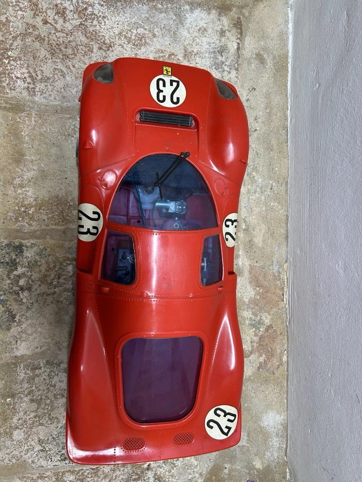 ELLETRONICA GIOCATTOLI FERRARI P4 MODELLO IN PLASTICA TELECOMANDATA SCALA 1/10 - Immagine 3 di 4