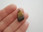 Tiger Eye Pendant Small 5.2 G / 2.8 X 1.3 X 1.0 Cm