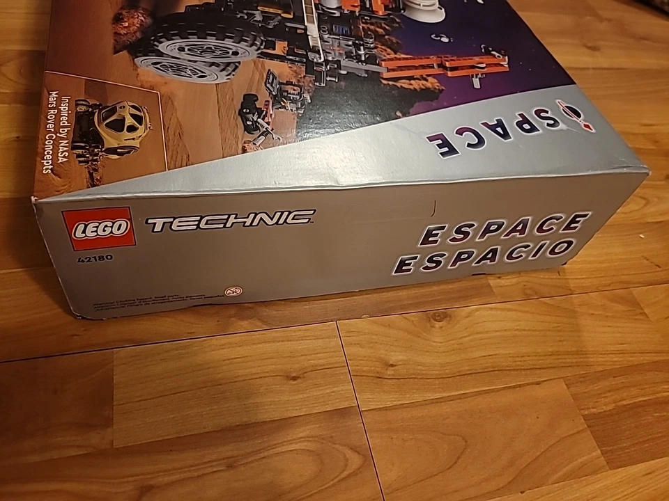 LEGO Technic Mars Crew Exploration Rover 42180 New Sealed Space See Pics - Image 3 of 4