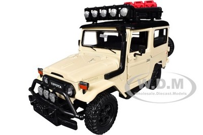 ミニカー Toyota s-l1200.jpg 1:24 Cruiser Land FJ40 ミニカー