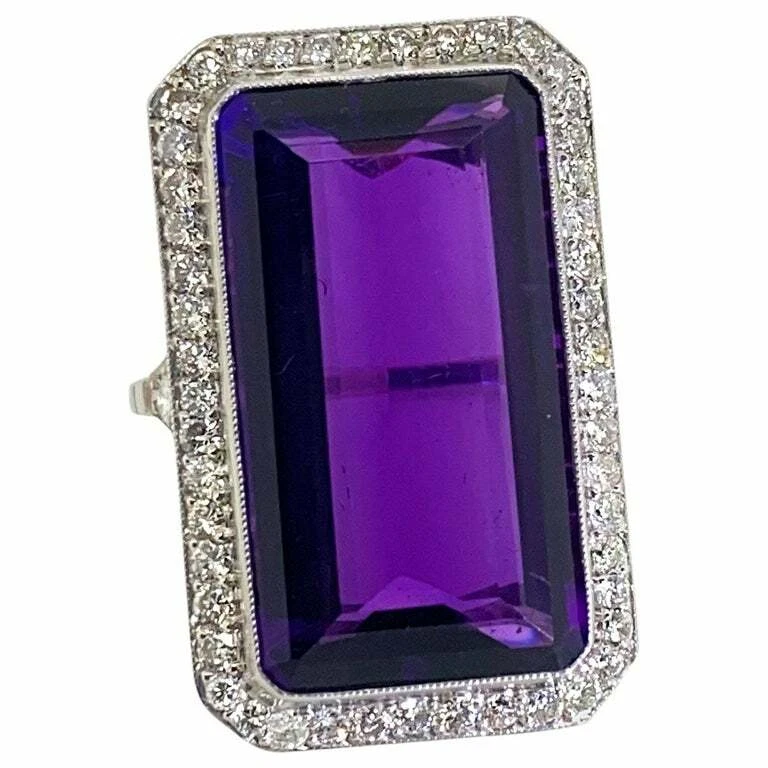 Hermoso anillo Art Deco de amatista y circonita cúbica blanca brillante púrpura real profundo 48,26 quilates Foto 2 de 4