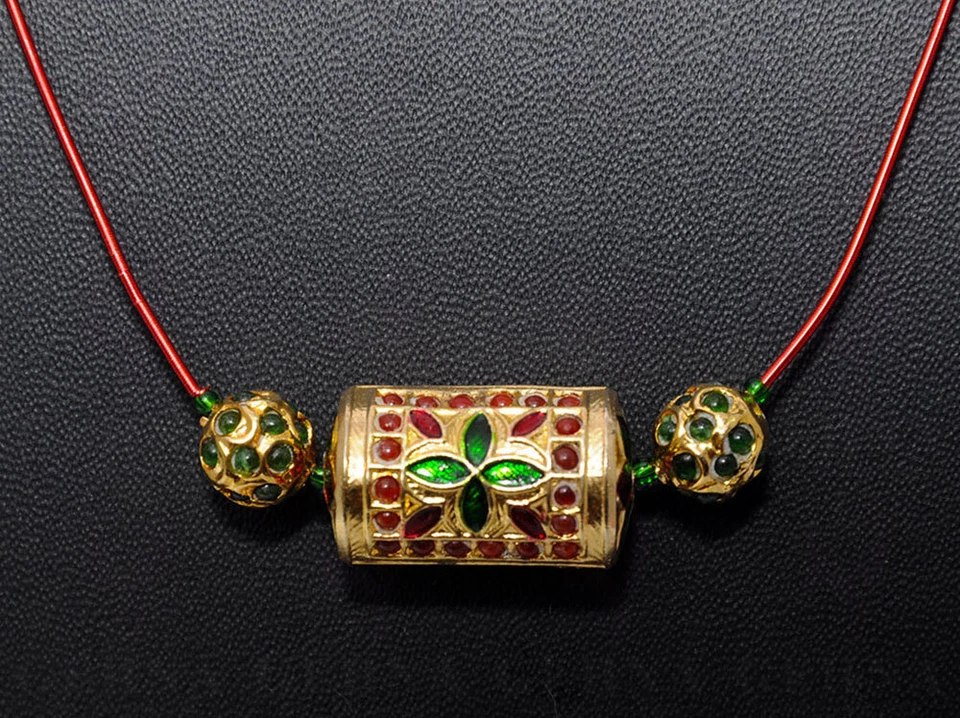 Colar de bola de laco rubi e esmeralda Jadau LN011091 - Imagem 2 de 3