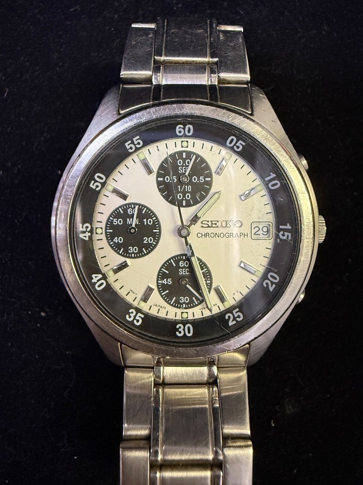 Montre Seiko Chronograph 7T32-7A7B Quartz Homme - Occasion, Verre Rayé, Bracelet Usé