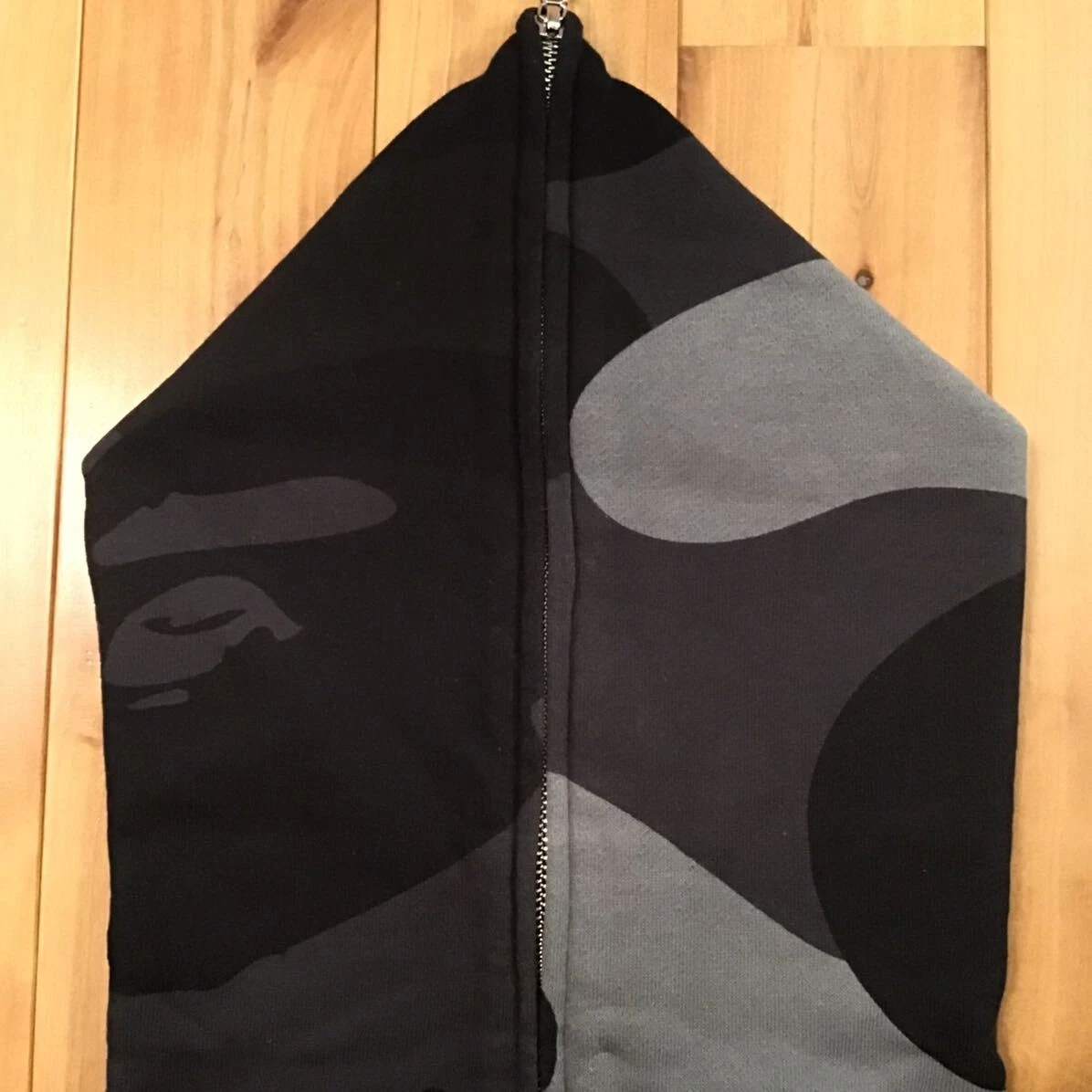 A BATHING APE (BAPE) Felpa con cappuccio zip intera nera mimetica gigante taglia S a scimmia da bagno BAPE full zip Ape