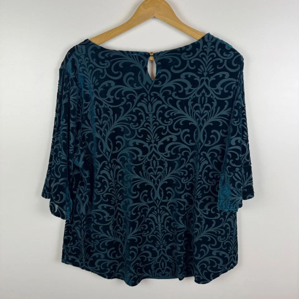 Dressbarn Velvet Burnout Damask Print Top Size 2X Teal 3/4 Sleeve Boho Holiday - Image 4 of 4