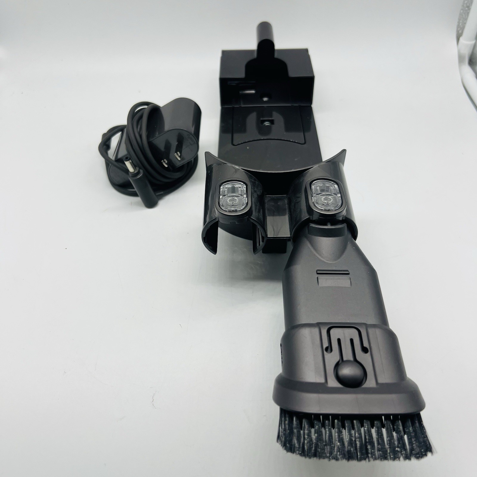 Dyson Vacuum Cleaner Wall Mount Bracket with Docking Station and Attachments 10-5489-image