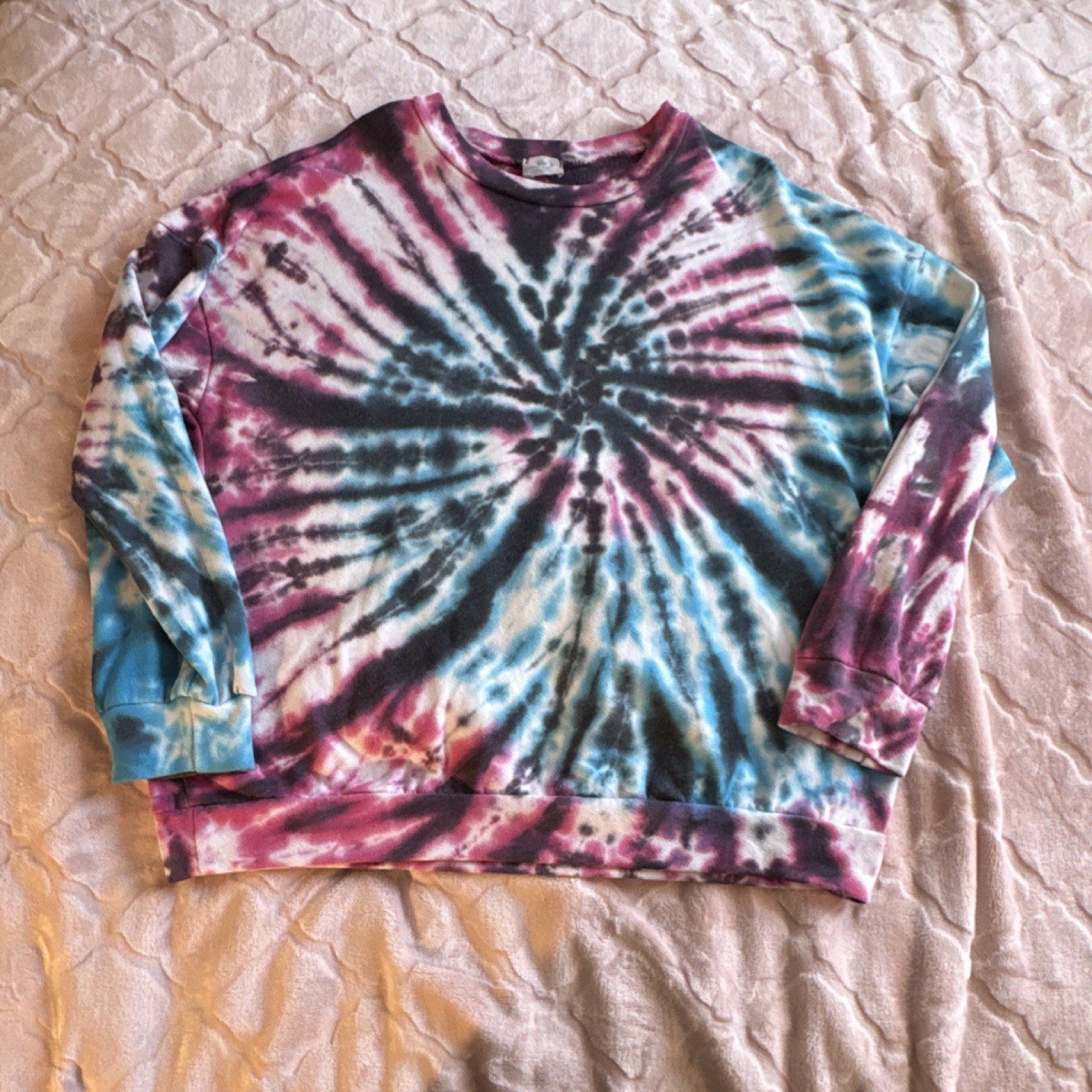 Blue Buttercup Women's Tie-Dye Pullover Sweatshirt Crew Neck Long Sleeve L