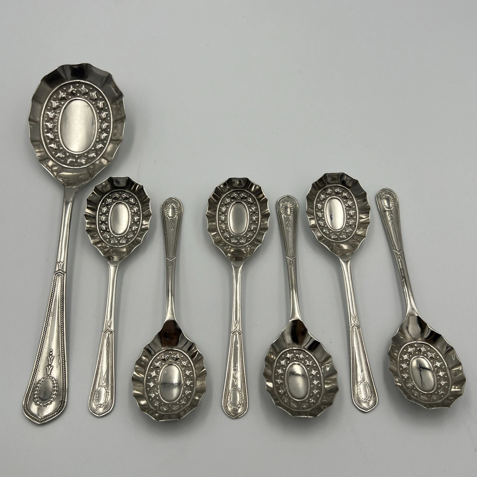 🍨 Silver Plated Scalloped Dessert Serving Spoon Set Vintage