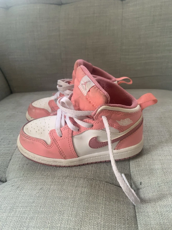 Nike Jordan 1 niño talla 8 Foto 2 de 4