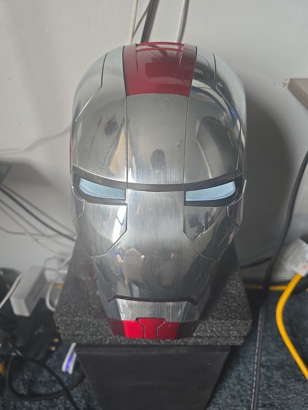 1:1 Iron Man MK5 Helmet Silver Wearable Voice-control Mask Cosplay Deformed Prop