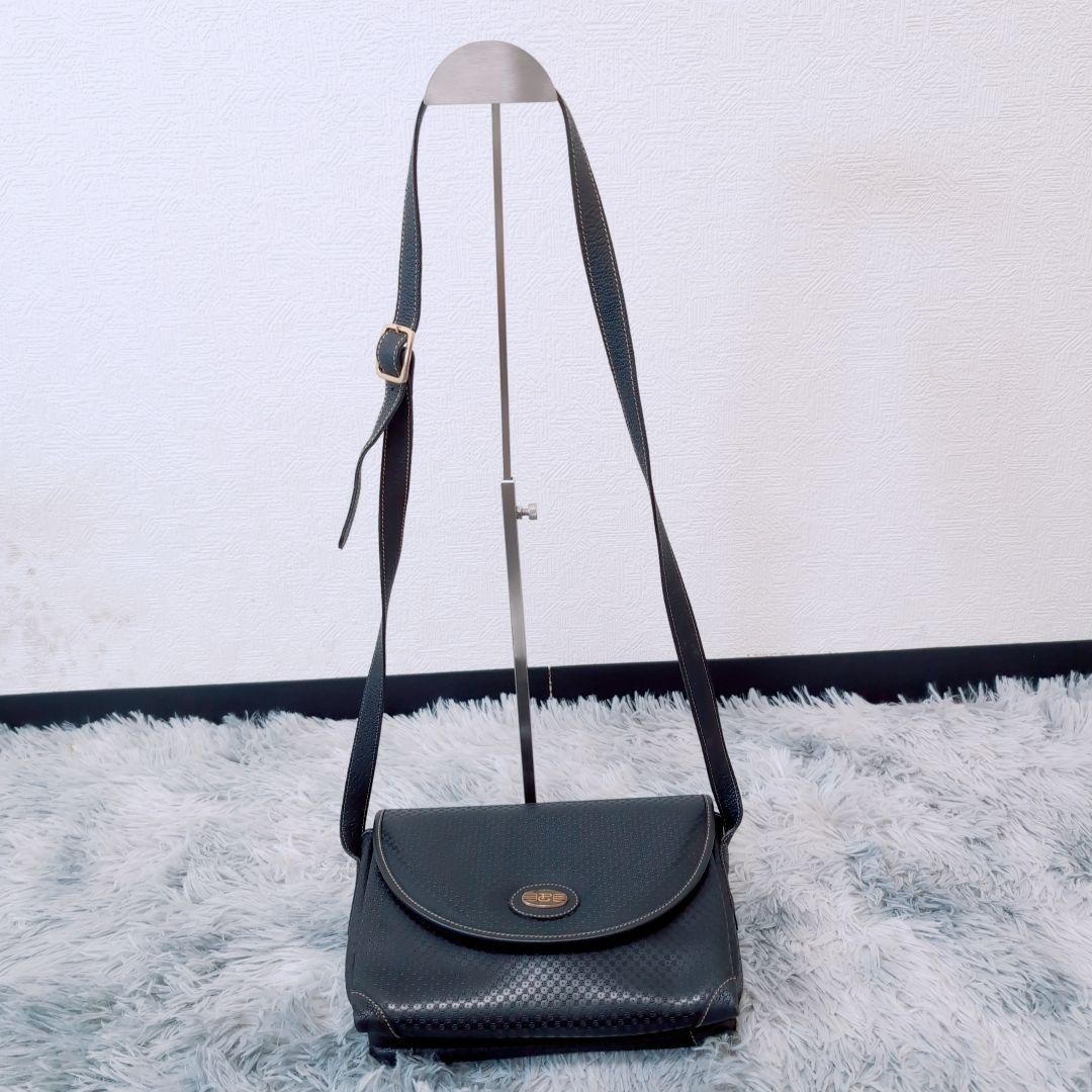 Gucci Micro GG PVC Leather Shoulder Bag Black Used