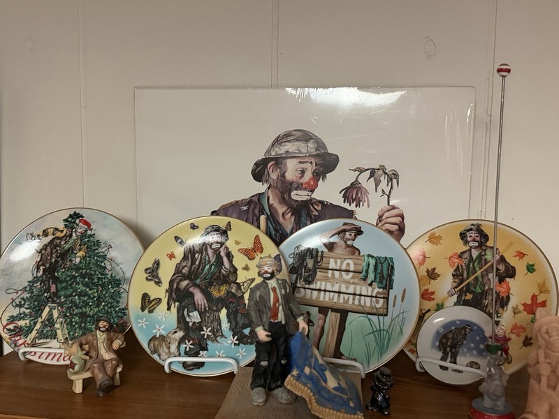 Assorted Collectible Clown Figurines Decor Lot w/ Collector Plates & Art