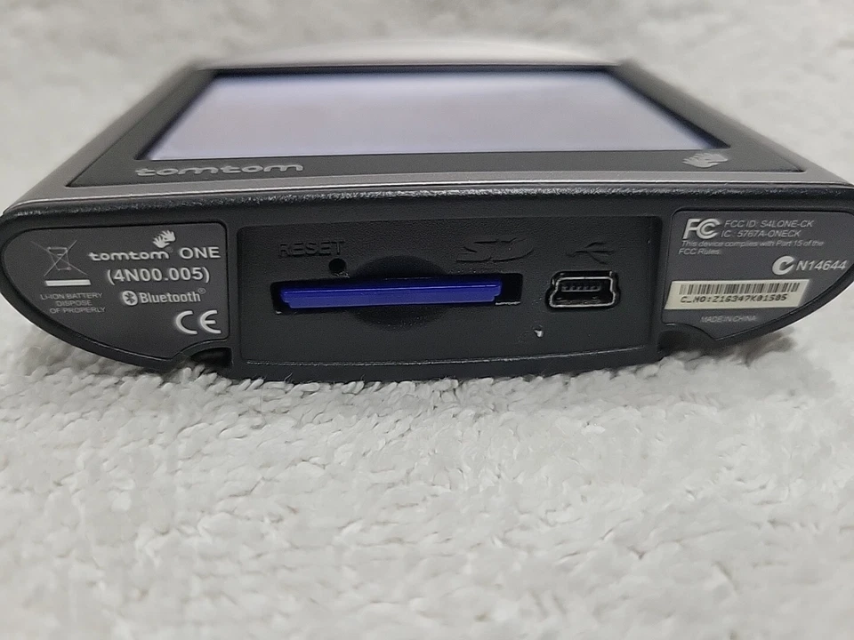 2023 USA Maps Update TOMTOM One 4N00.005 Portable GPS Navigation 3.5” - Image 4 of 4