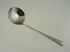 DUPLEX 1988 GRAVY or SAUCE L;ADLE BY ROGERS CO STANLEY ROBERTS CO STAINLESS