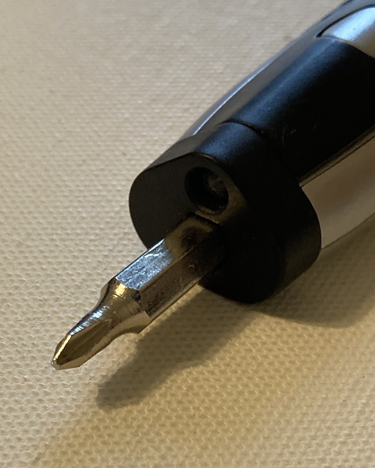 Pocket Multi Tool Dual Screwdriver Flashlight Level Pocket Clip 5.5" Length Used