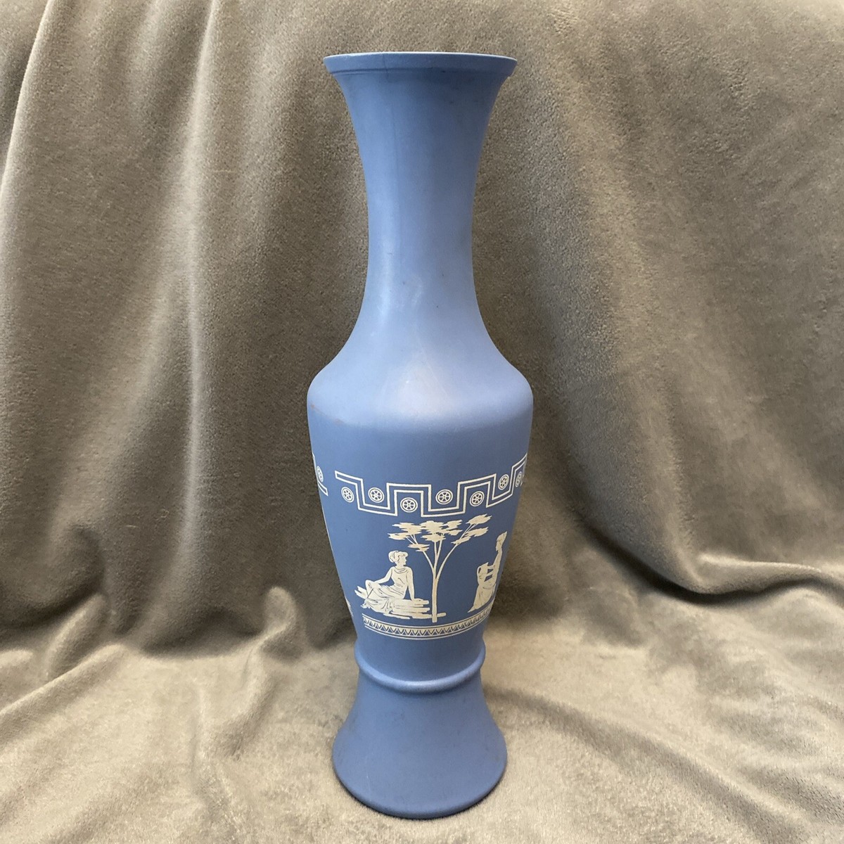 アンティーク雑貨 AVON Gift Collection Soft Bow Bud Vase Wedgwood Blue & White 11