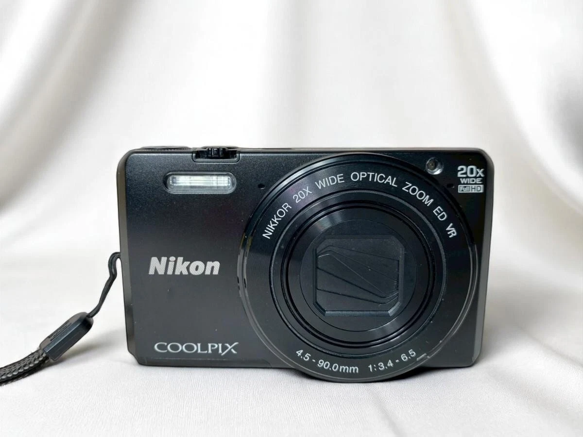 Nikon COOLPIX S7000 16MP Digital Camera - 20x Zoom & WiFi Black 95