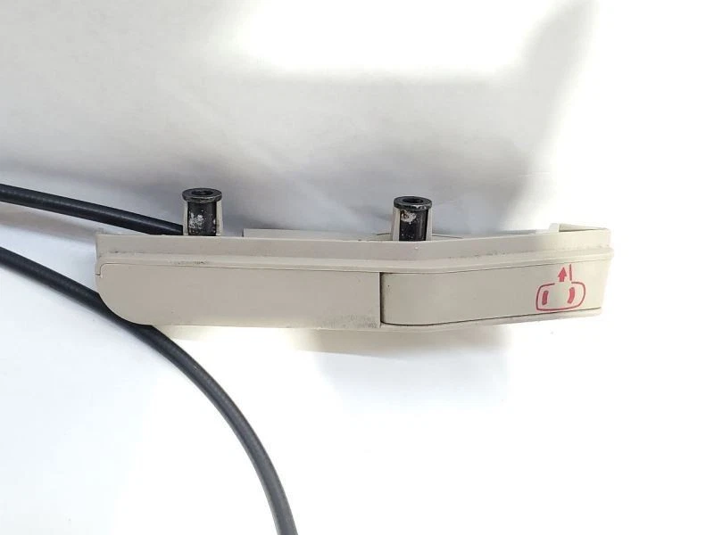 Cadillac XLR 2006 OEM actuador de bloqueo de puerta izquierda con cable  Foto 3 de 4