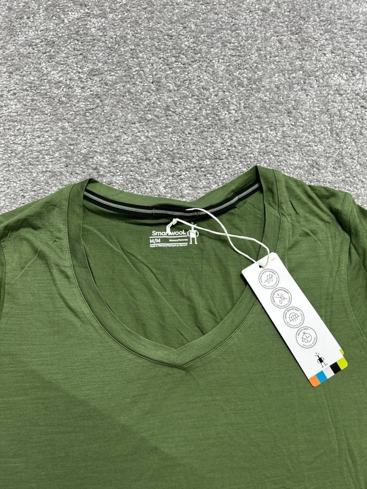 Camiseta Smartwool Active Ultralite para mujer mediana verde lana merino logotipo cuello en V Foto 3 de 4