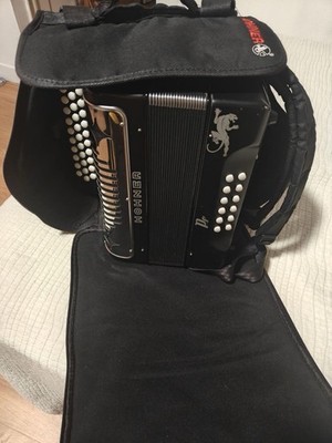 Hohner Panther GCF Sol 31 Button Diatonic Accordion with Bag and Straps