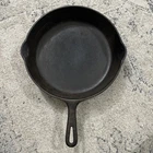 Nice No.9 Griswold 11 1/4" Logo Cast Iron Skillet