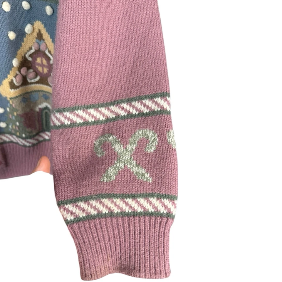 Cárdigan Suéter Vintage Gingerbread House Navidad Rosa Multicolor Mujer’s M Foto 4 de 4