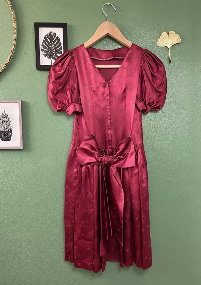 Hecho a mano Niña ROJO Vestido de novia Dama de honor Fiesta Navidad San Valentín Arco Defecto Foto 2 de 4