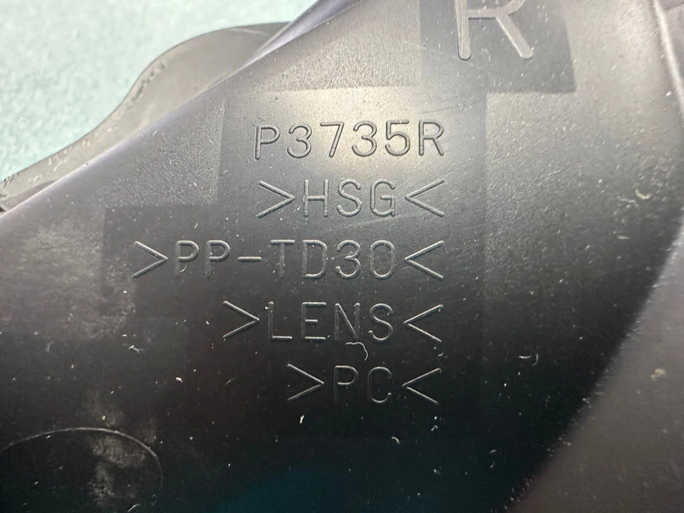 NUEVO (Antiguo Stock) Conjunto de faros Yamaha OEM 5TG-84310-03 montaje en descripción Foto 3 de 4