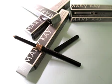 MARY KAY ~ Twist up lip liner ~ YOU CHOOSE