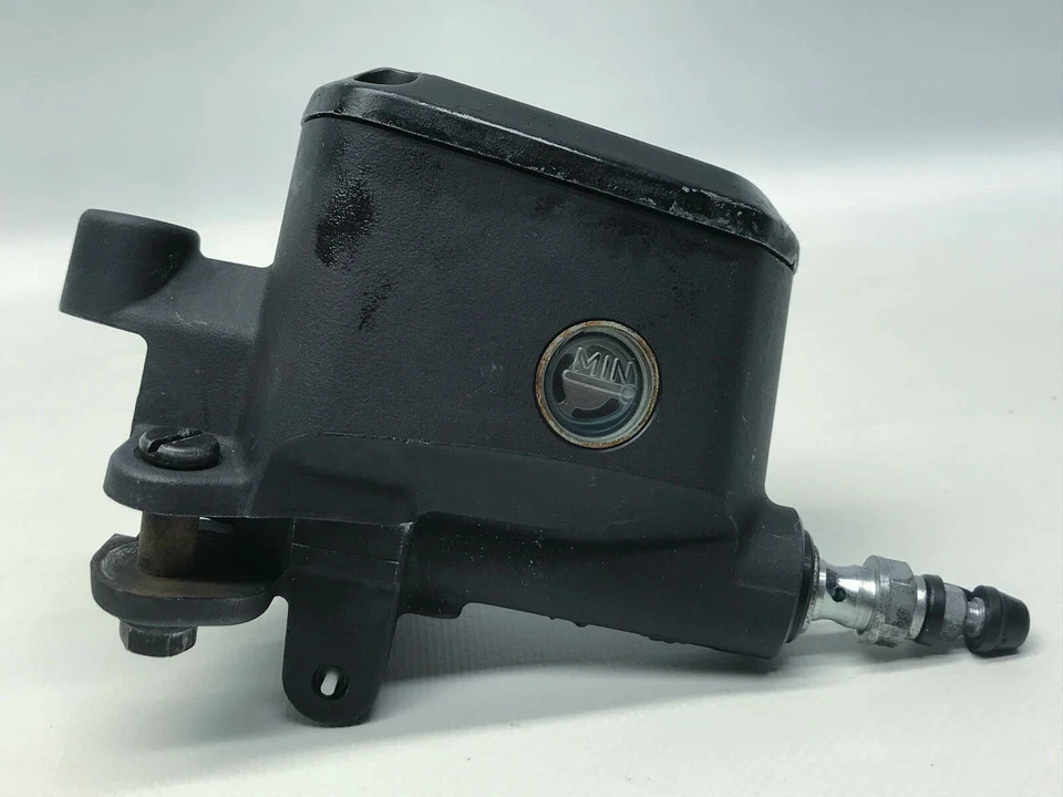 Aprilia SL750 Shiver 750 (2) 09' Front Brake Master Cylinder Brake Pump Brake Slic - Image 2 of 4