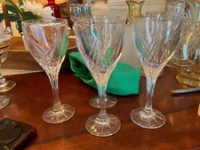 Lenox Crystal Wine Glass 7 3/8". Set of 4
