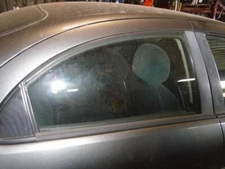 R REAR DOOR GLASS FITS 01-06 SEBRING 133611