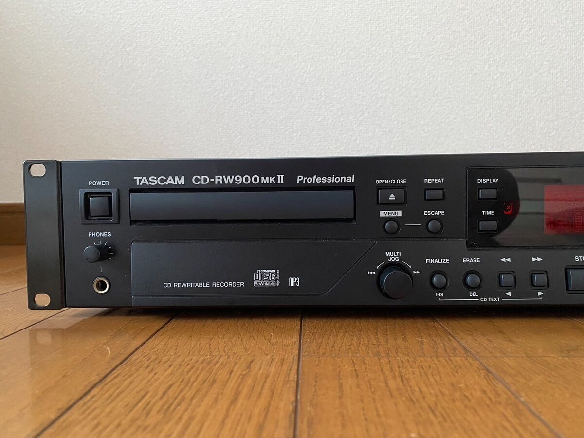 Tascam CD-RW900MKII Professional CD Recorder / Player Fully Tascam CD-RW900MKII Professional CD Recorder / Player Fully