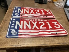 License Plate Vintage Michigan Matching Pair NNX 213 “Great Lake State” 1978