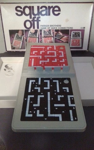 Square Off Board Game of Quick Connections Parker Brothers VINTAGE 1972