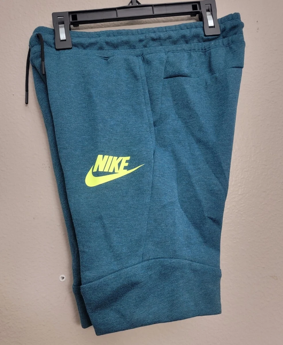 Nike Sportswear Tech Fleece Shorts Big Kids Youth Size Medium 816280 346 M New