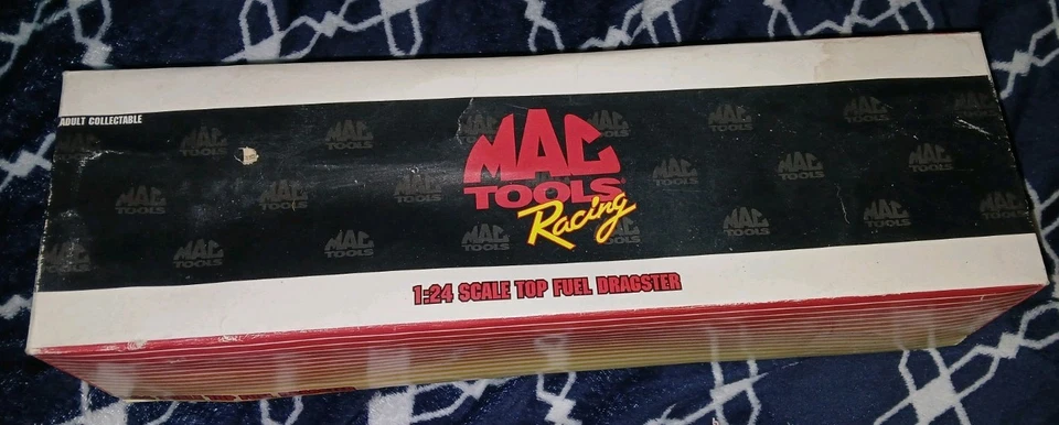 Kenny Bernstein Budweiser 2001 1:24 Racing Champions NHRA Top Fuel Dragster Foto 2 de 4