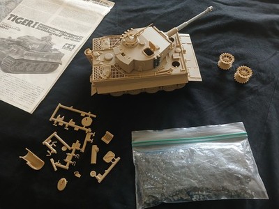 1:35 Tamiya 35146  Panzerkampfwagen VI Tiger I Ausf. E  Late Version