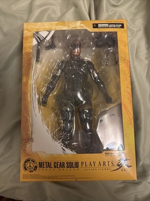 Metal Gear Solid - Peace Walker - Play Arts Kai - SNAKE Sneaking Suit Version