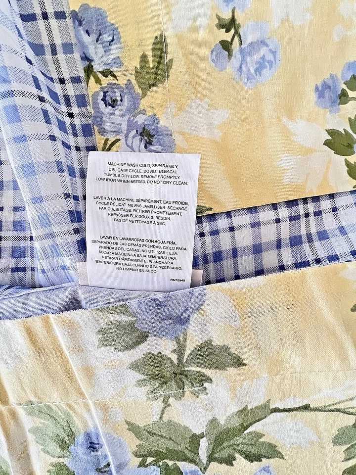 Juego 3 Almohadas a Cuadros Maybelle DE COLECCIÓN LAURA ASHLEY 2) Euro 30 x 30 1- Foto 3 de 4