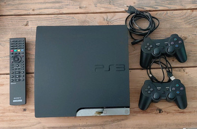 Sony PlayStation 3 Slim  CECH-2503A PAL Schwarz 2 Controller Fernbed. Kabel